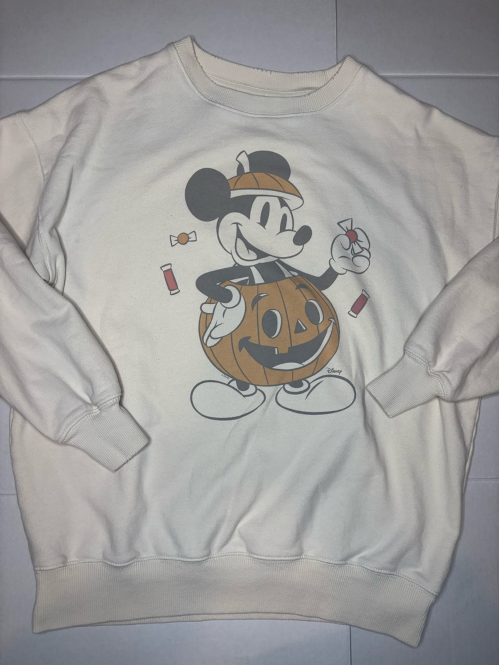 American Eagle Oversized Halloween Mickey Mouse Graphic Sweatshirt XS PTP 24